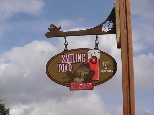 smiling toad sign